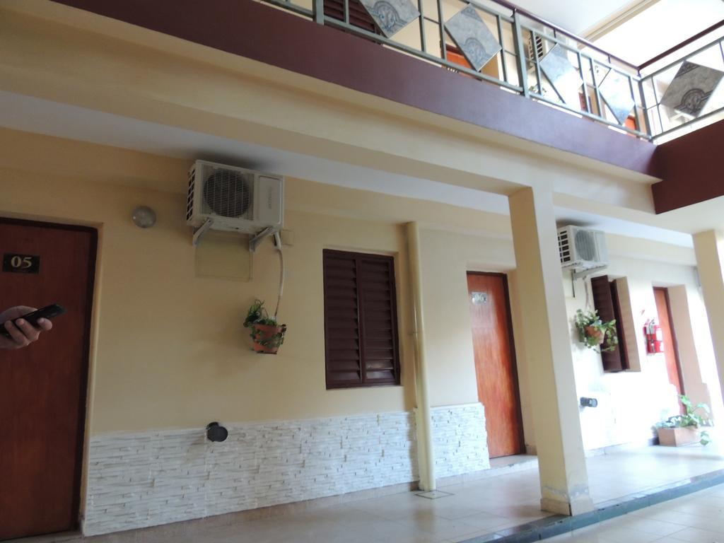 San Miguel de Tucumán La Pergola Hotel Tucuman מראה חיצוני תמונה